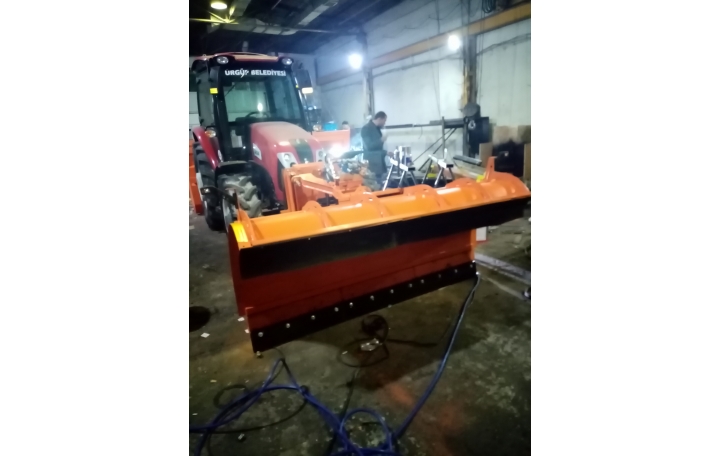 SERVİS HİZMETLERİMİZ & TORNA ve FREZE İMALATLARIMIZ