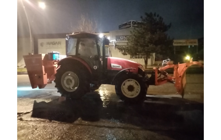 SERVİS HİZMETLERİMİZ & TORNA ve FREZE İMALATLARIMIZ