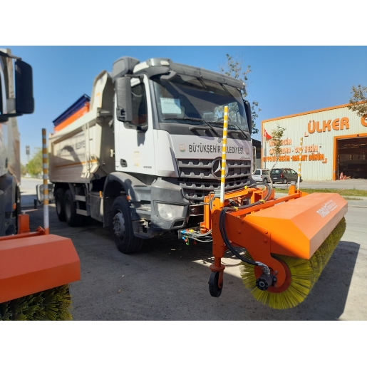 Ön Süpürge Makinası
