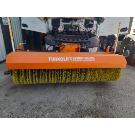 Ön Süpürge Makinası