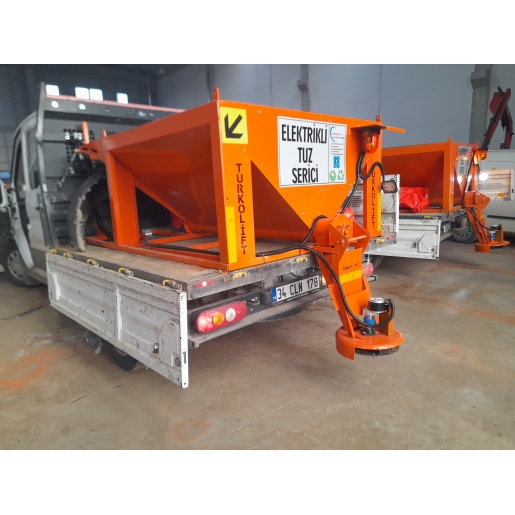 KAMYONET ÜZERİ TUZ SERPME MAKİNESİ 1.2 M3 / ELEKTRİKLİ / UZAKTAN KUMANDALI / 