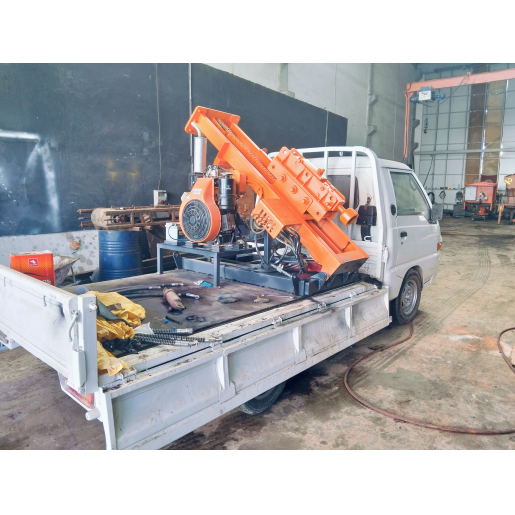 CTP,OMEGA,LEVHA,BARİYER GÜNEŞ PANELİ (GES) Direk Çakma Makineleri.